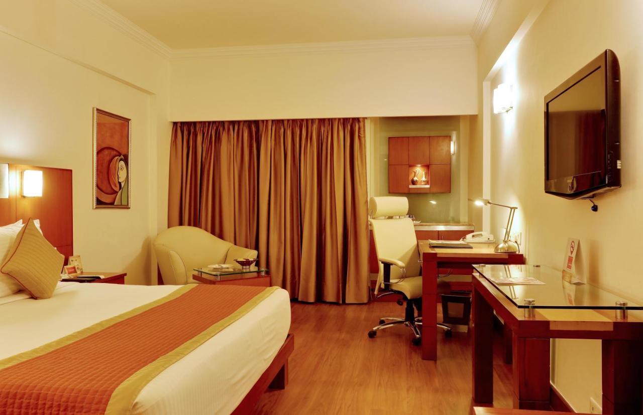 The Suryaa New Delhi Hotell Eksteriør bilde