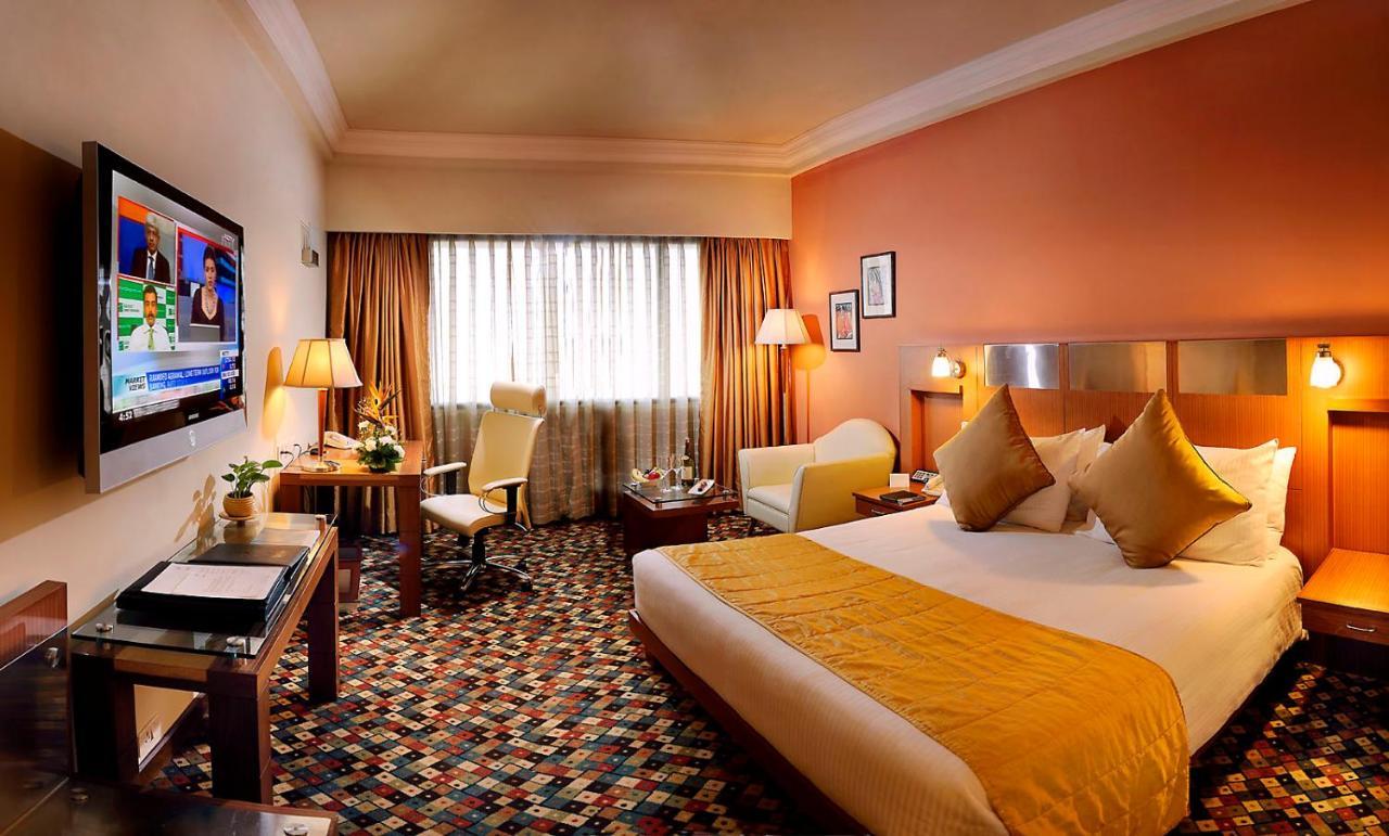 The Suryaa New Delhi Hotell Eksteriør bilde